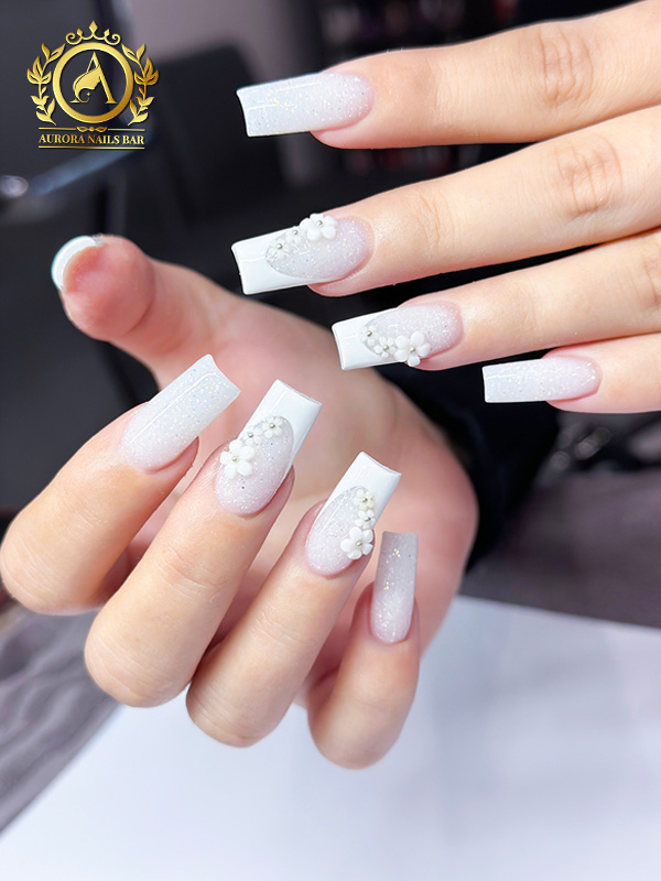 Aurora Nails Bar